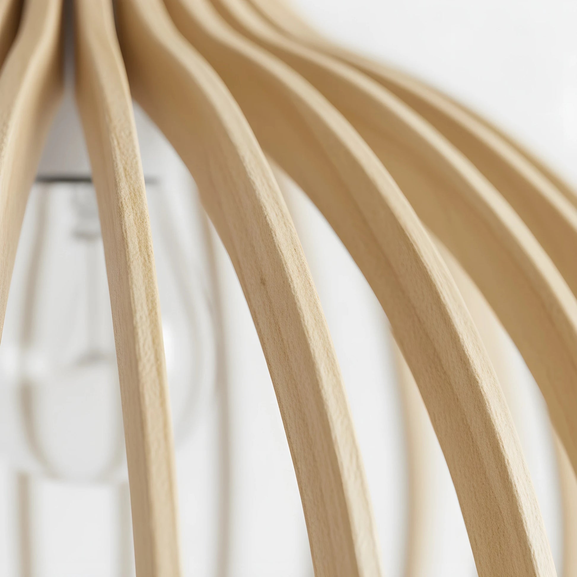 Houten-hanglamp-Nura-closeup